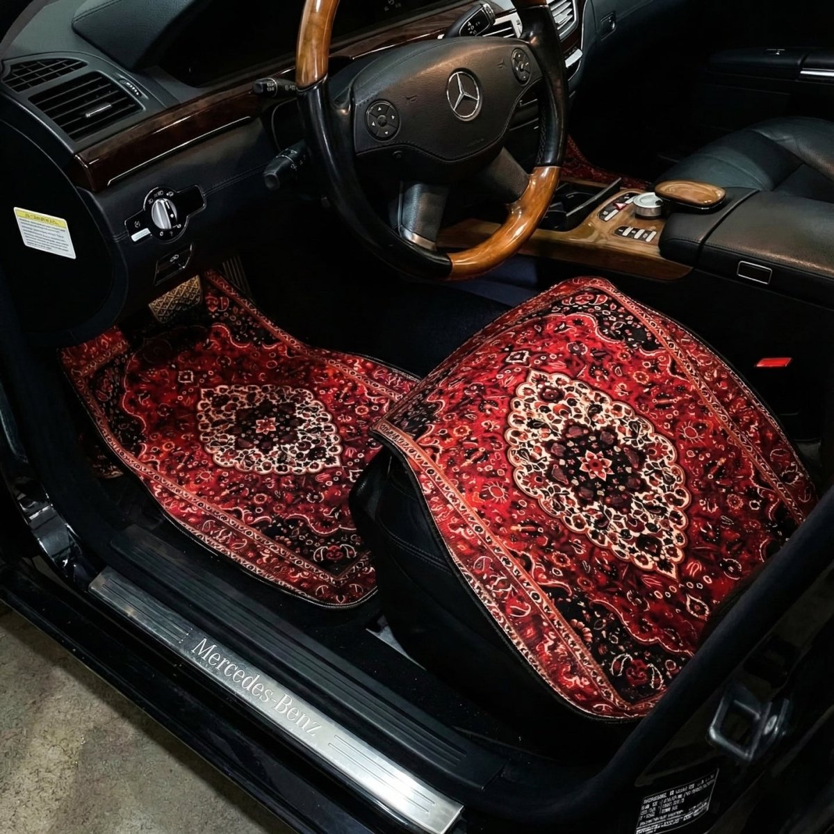 احمر زعفران - tripoliluxe.ly